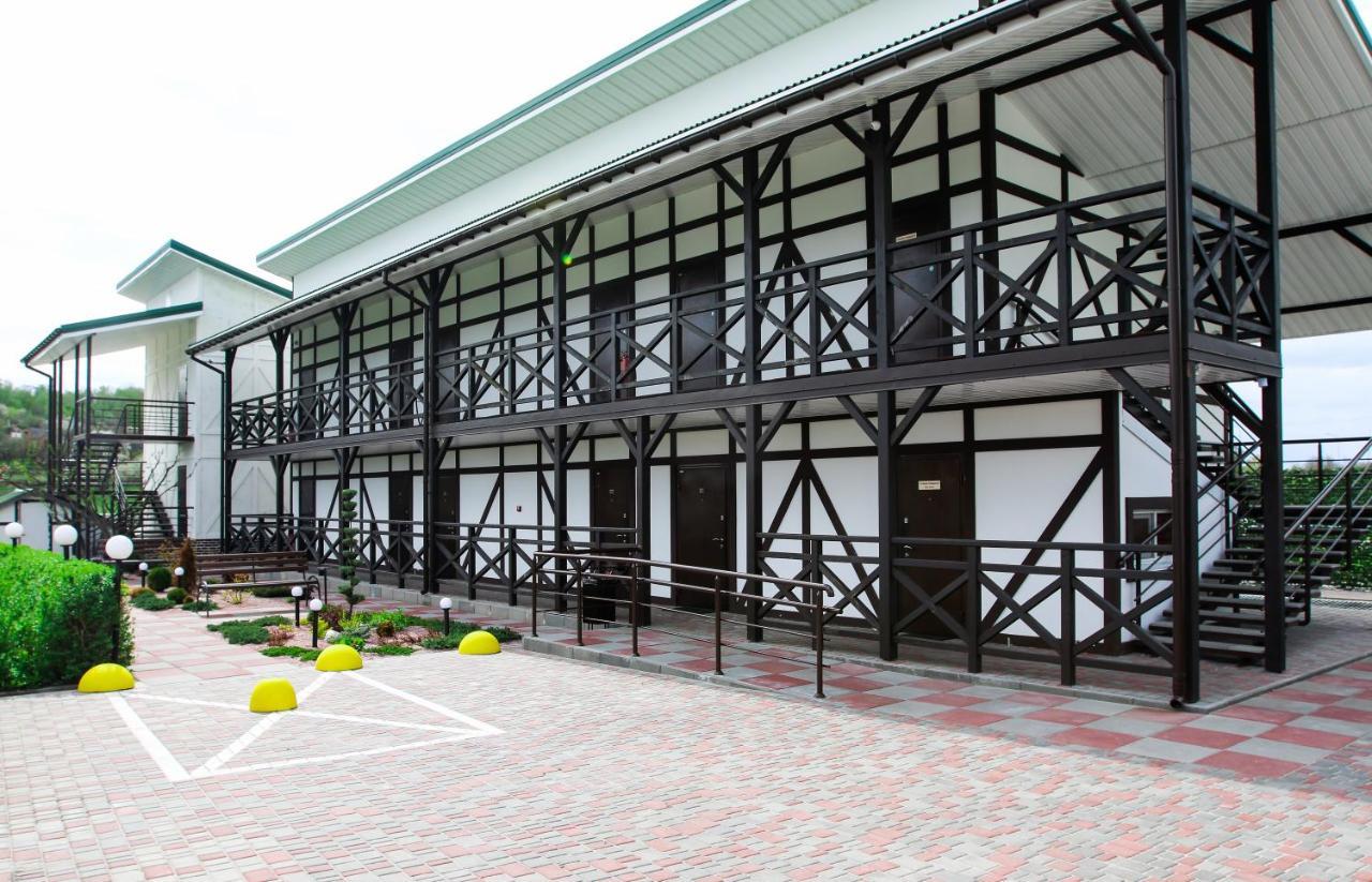 Hotel Lubenska Sloboda Olshanka ภายนอก รูปภาพ