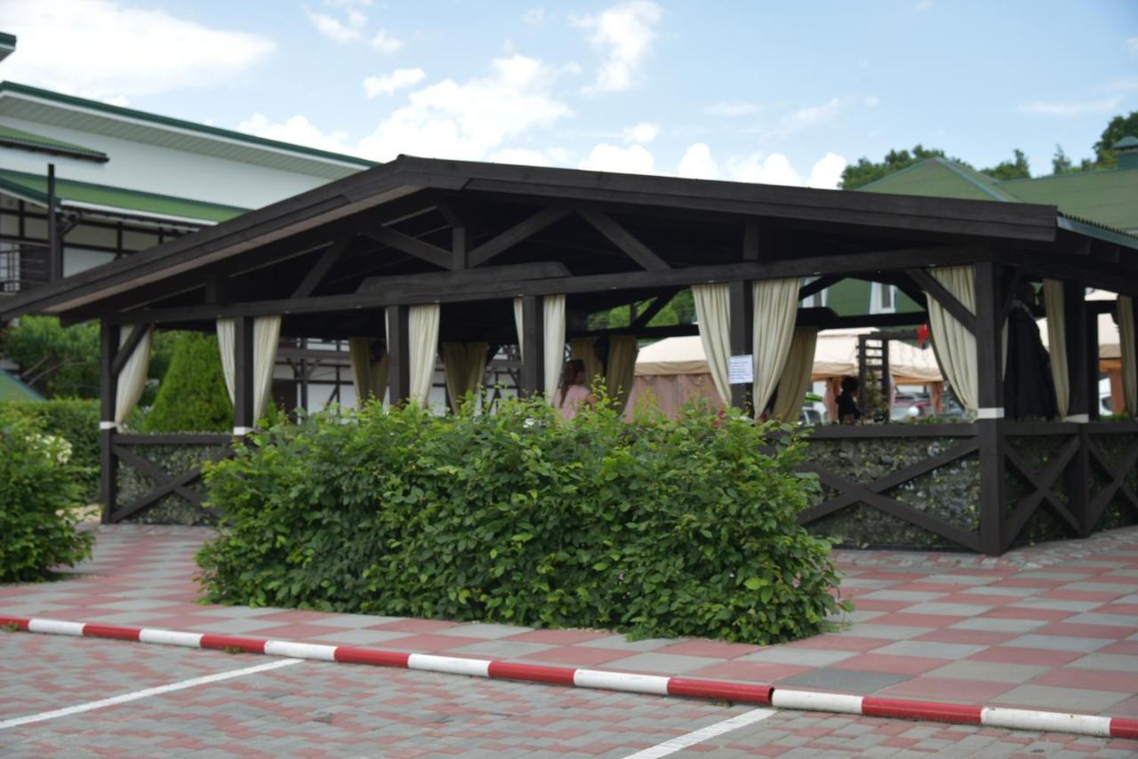 Hotel Lubenska Sloboda Olshanka ภายนอก รูปภาพ
