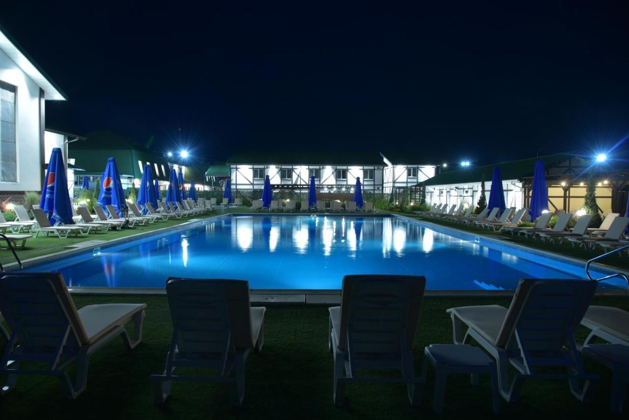 Hotel Lubenska Sloboda Olshanka ภายนอก รูปภาพ