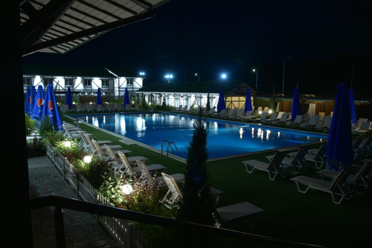 Hotel Lubenska Sloboda Olshanka ภายนอก รูปภาพ