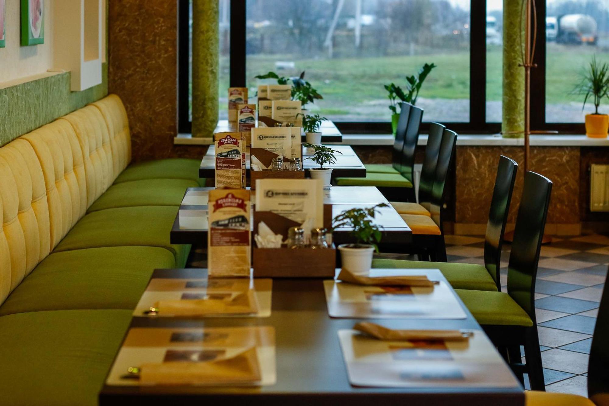 Hotel Lubenska Sloboda Olshanka ภายนอก รูปภาพ