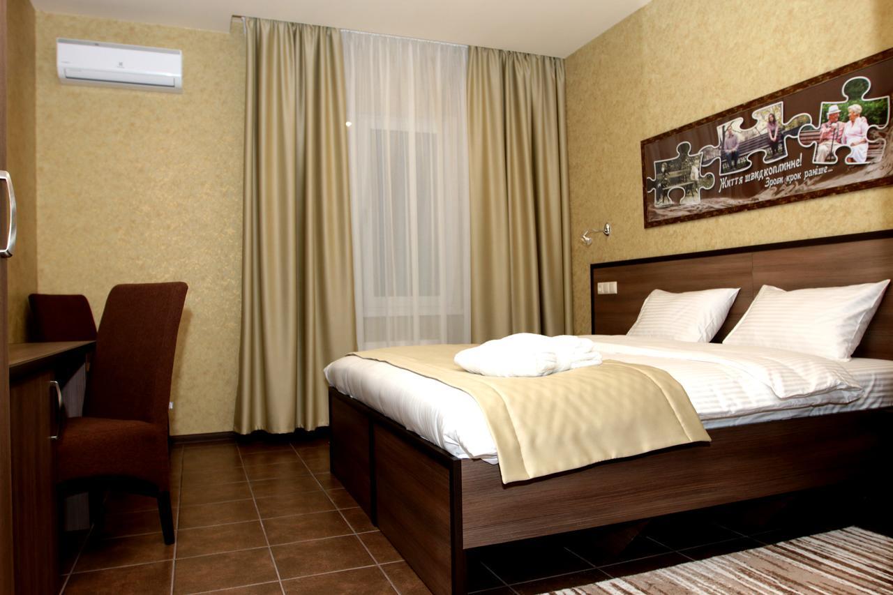 Hotel Lubenska Sloboda Olshanka ภายนอก รูปภาพ