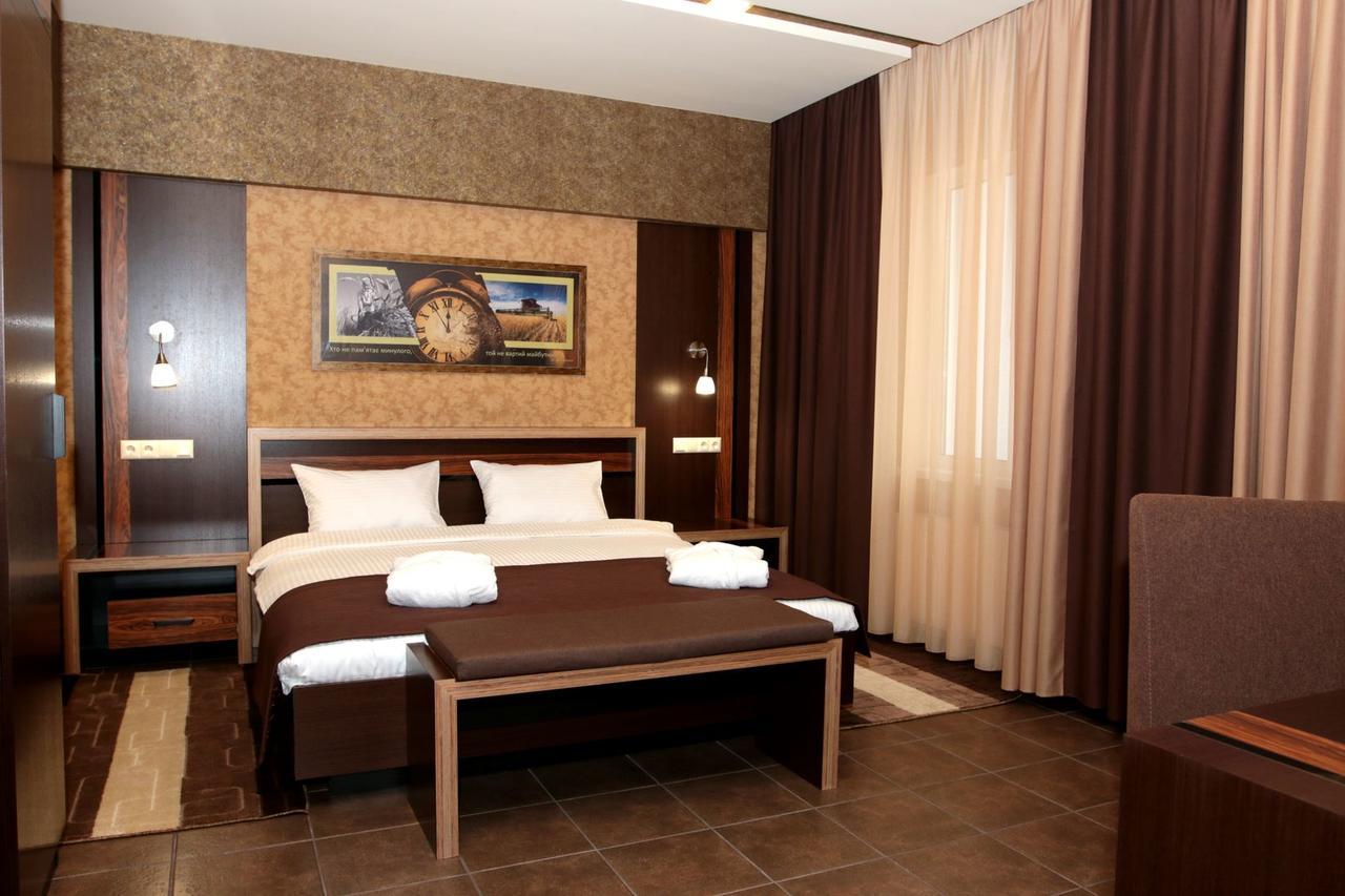 Hotel Lubenska Sloboda Olshanka ภายนอก รูปภาพ