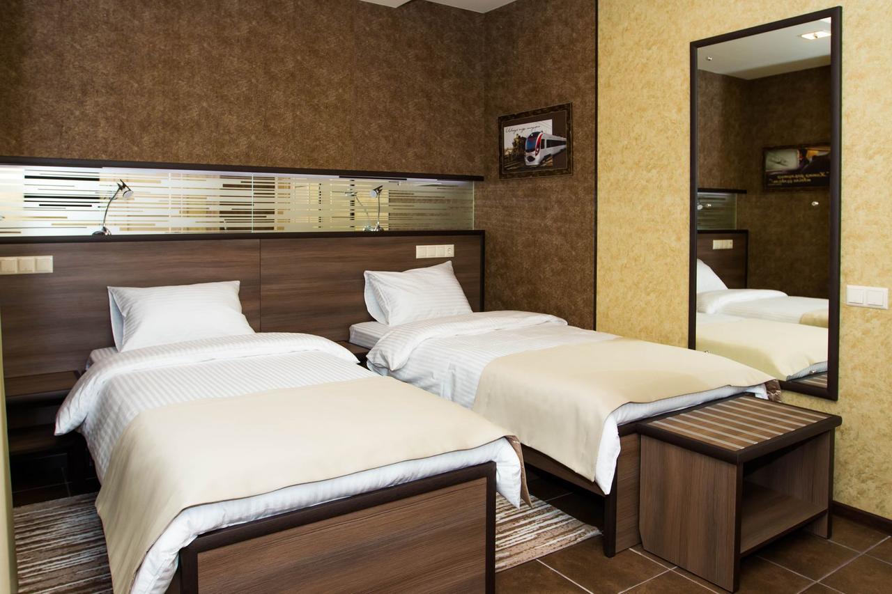 Hotel Lubenska Sloboda Olshanka ภายนอก รูปภาพ