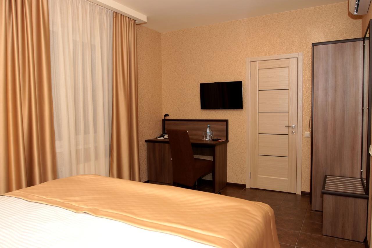 Hotel Lubenska Sloboda Olshanka ภายนอก รูปภาพ