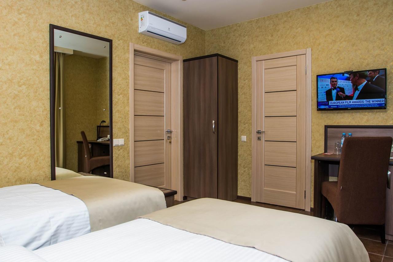Hotel Lubenska Sloboda Olshanka ภายนอก รูปภาพ